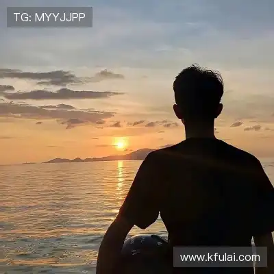 仲灵楚